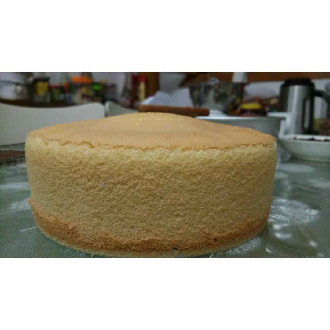 烤箱做蛋糕（戚风蛋糕的做法）