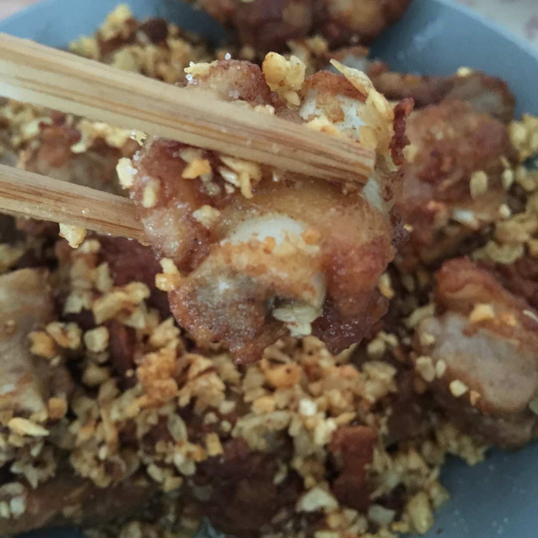 金牌蒜香排骨