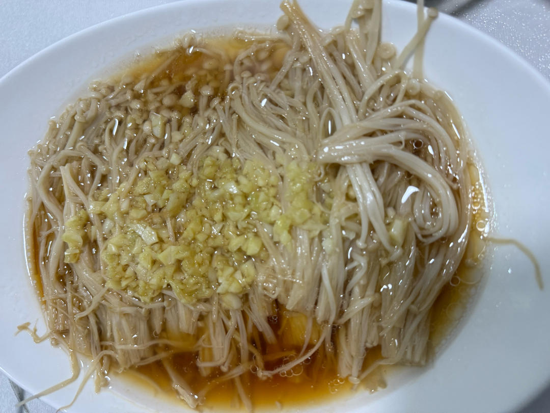 蒜蓉蒸金针菇