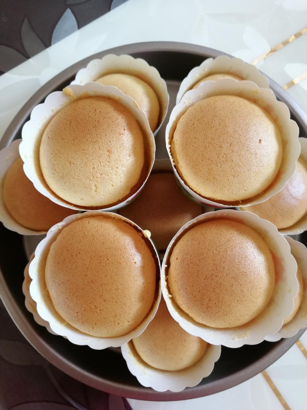 炼乳纸杯蛋糕