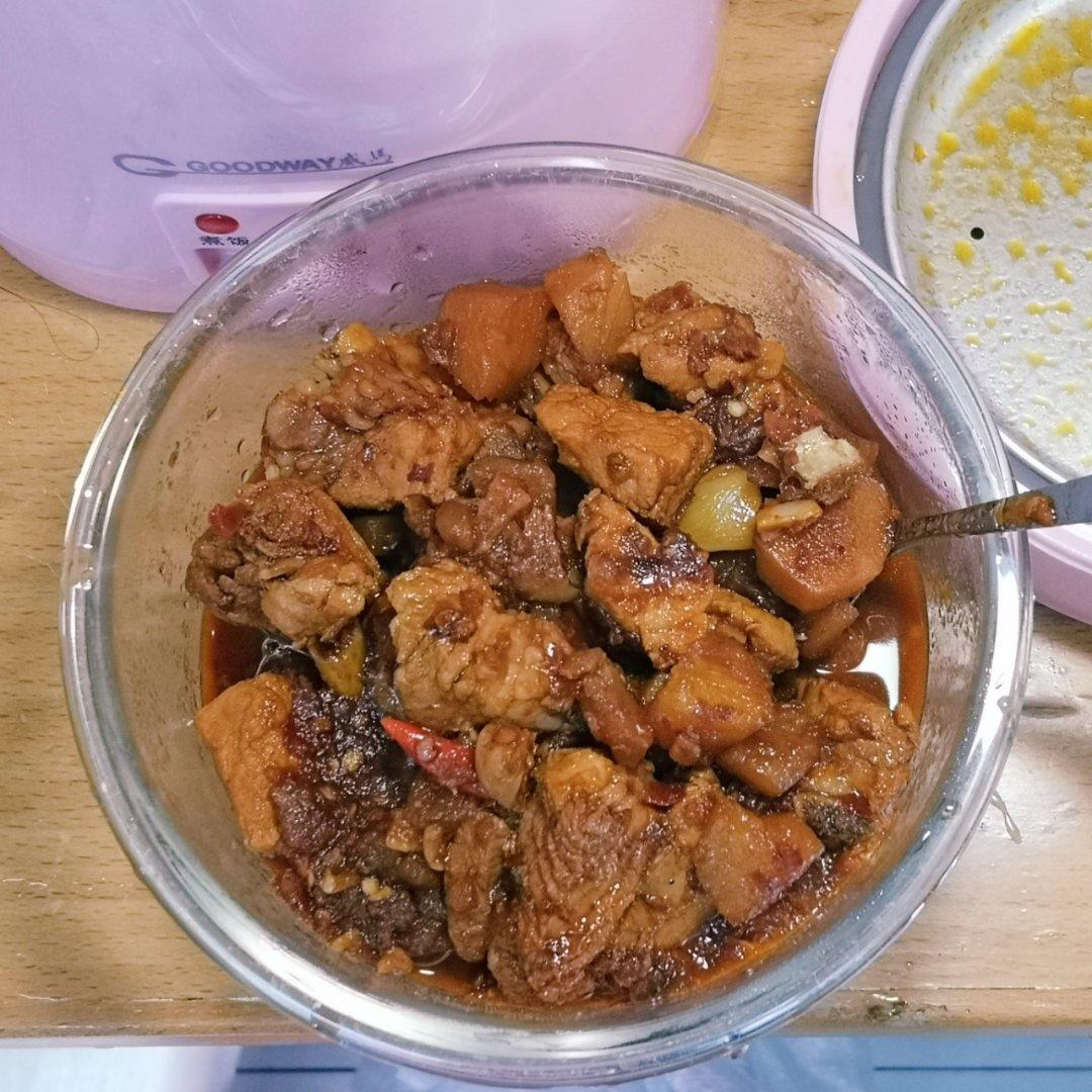 【电饭煲土豆焖排骨】