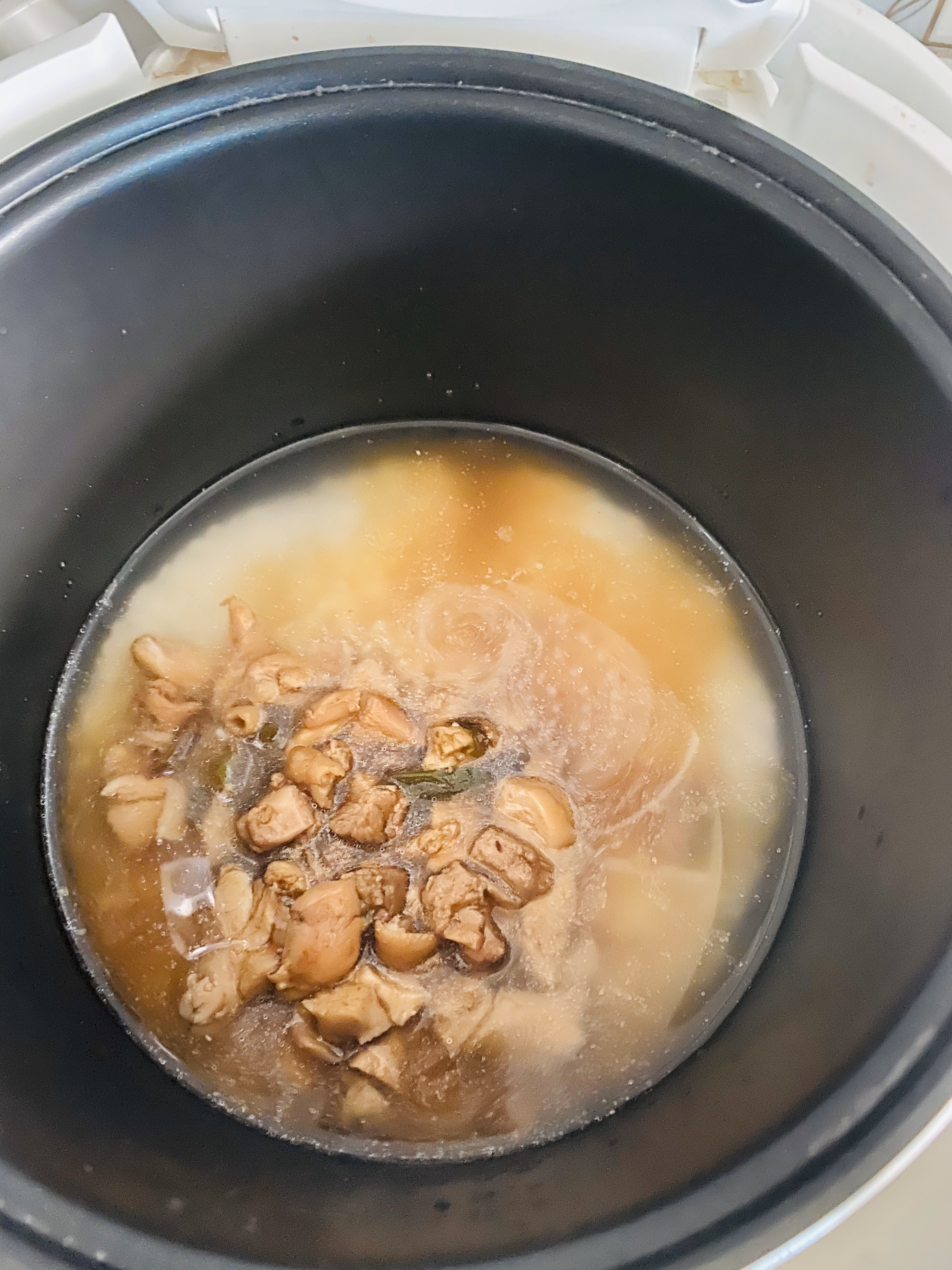 简单好吃的照烧鸡腿焖米饭的做法 步骤15