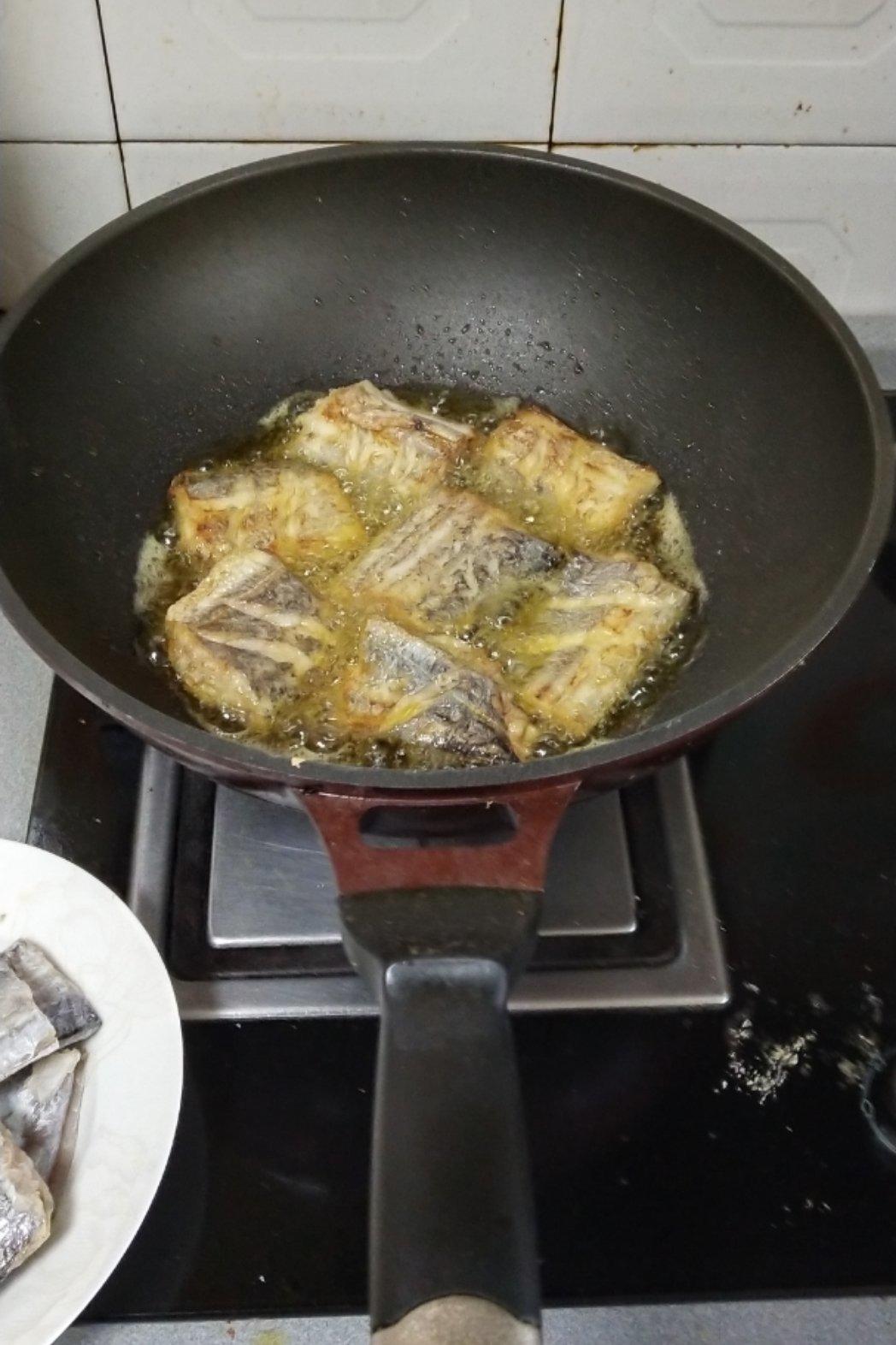 红烧带鱼
