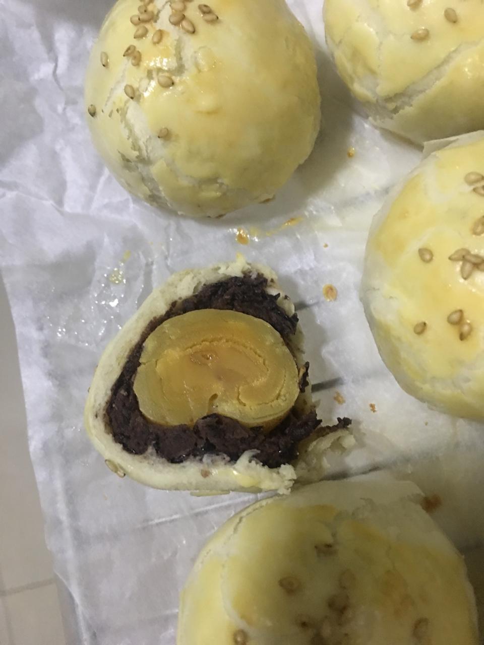 【视频】蛋黄酥 一边做一边省时间的基础蛋黄酥