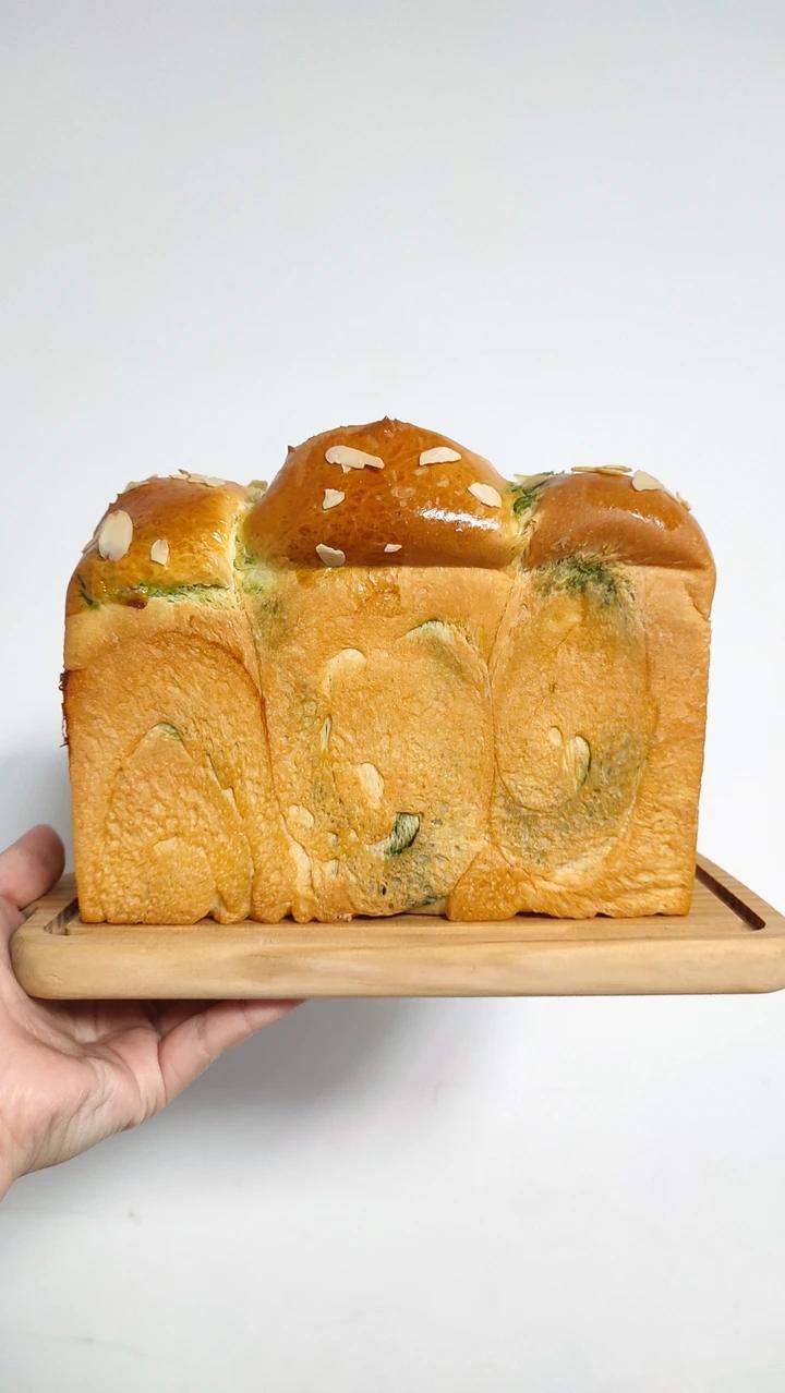 抹茶奶酥吐司