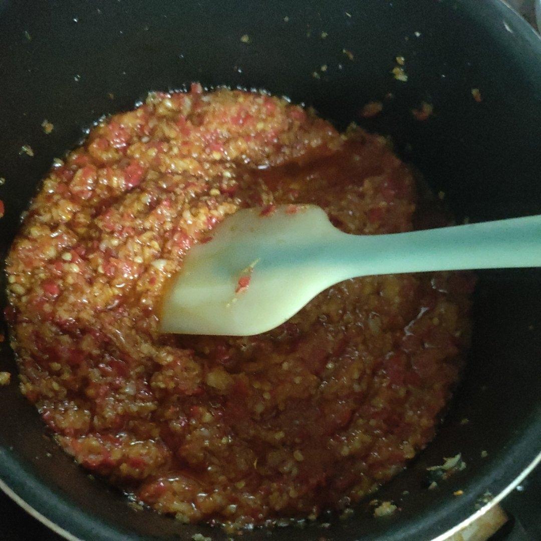 「蒜蓉辣椒酱」潮汕肠粉版