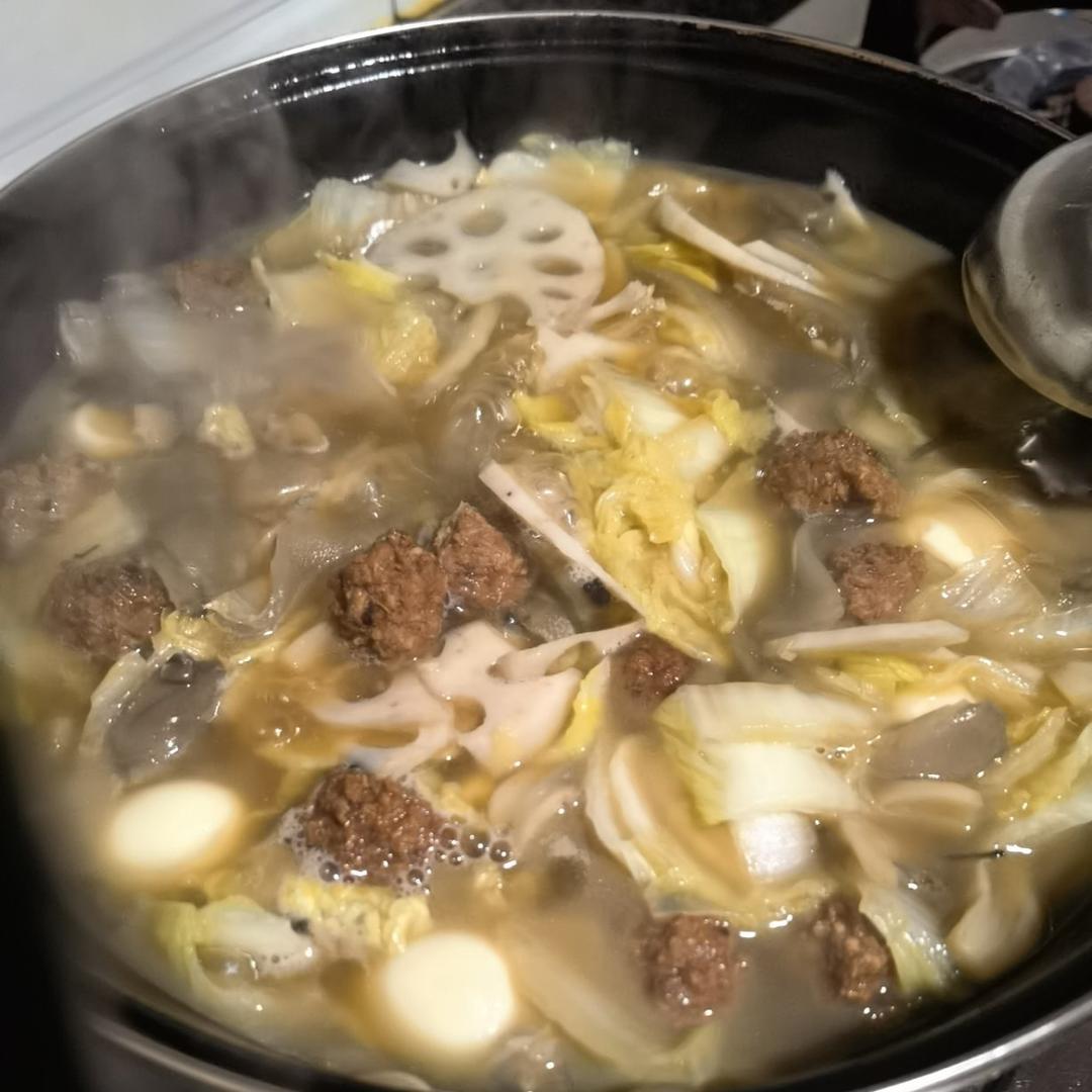 白菜粉条炖丸子