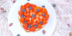 《食客准备》幸福西饼-爱心草莓蛋糕的做法 步骤1
