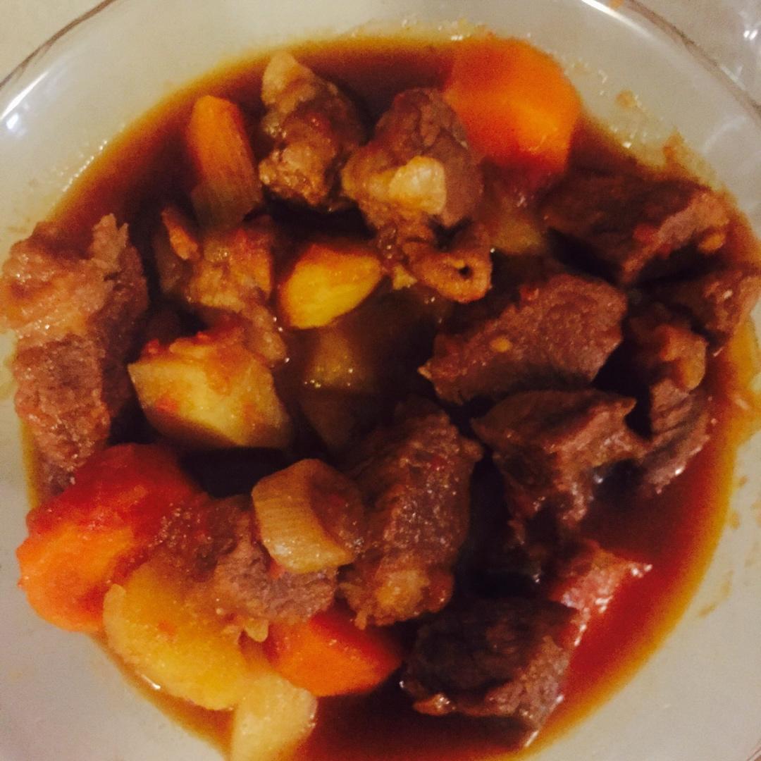 一个话唠包教包会的香浓红烩牛腩