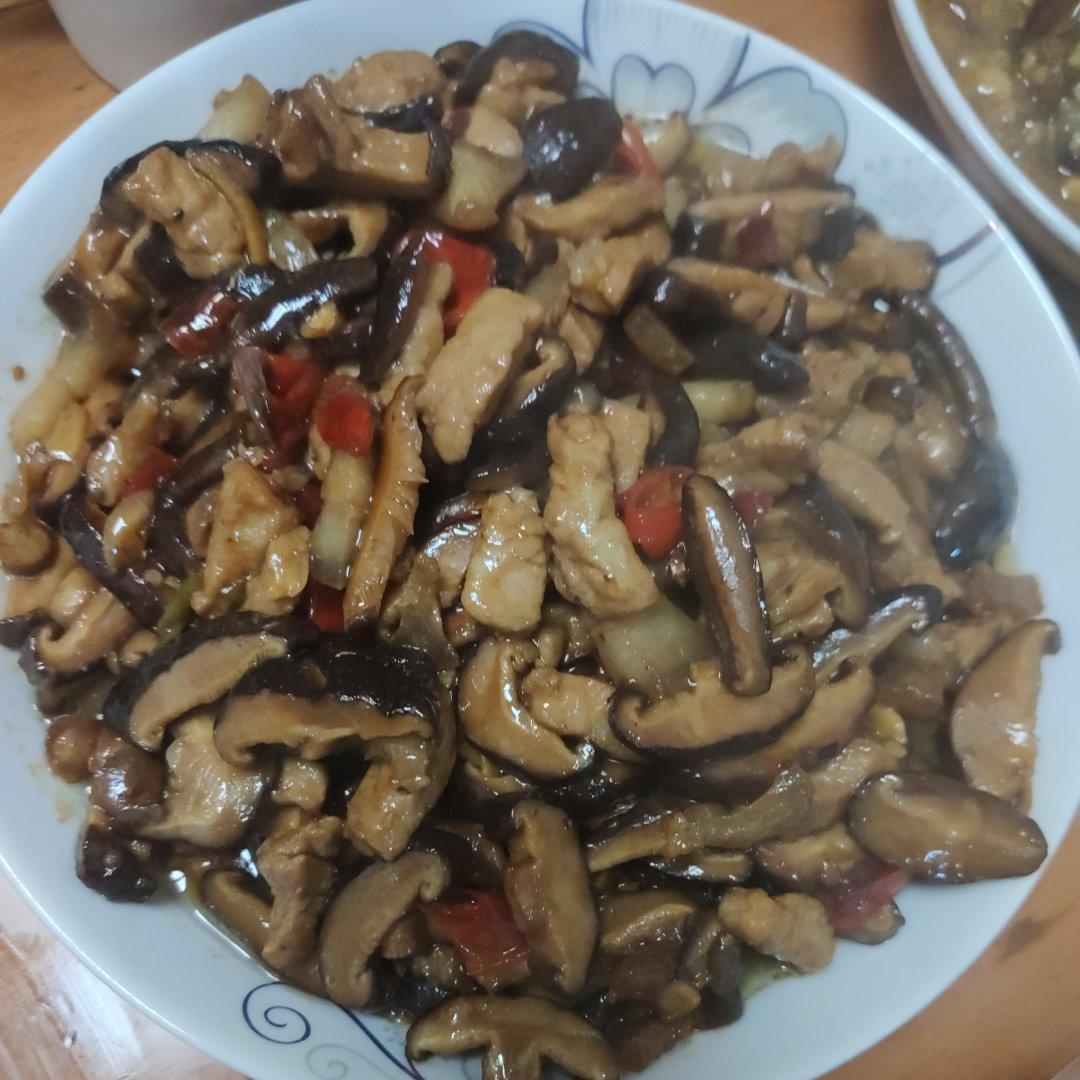 香菇炒肉