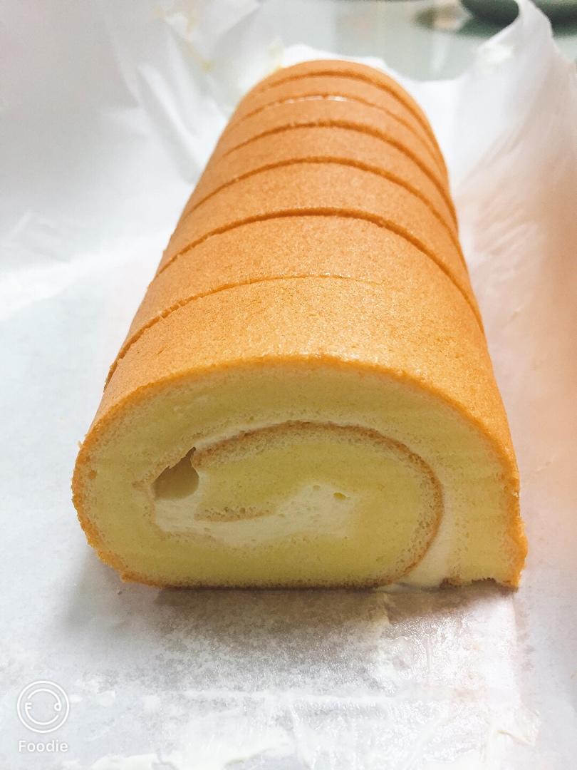 超详细的瑞士卷奶油蛋糕卷原味蛋糕卷的制作方法 饱满不掉皮不开裂（附模具换算方法）