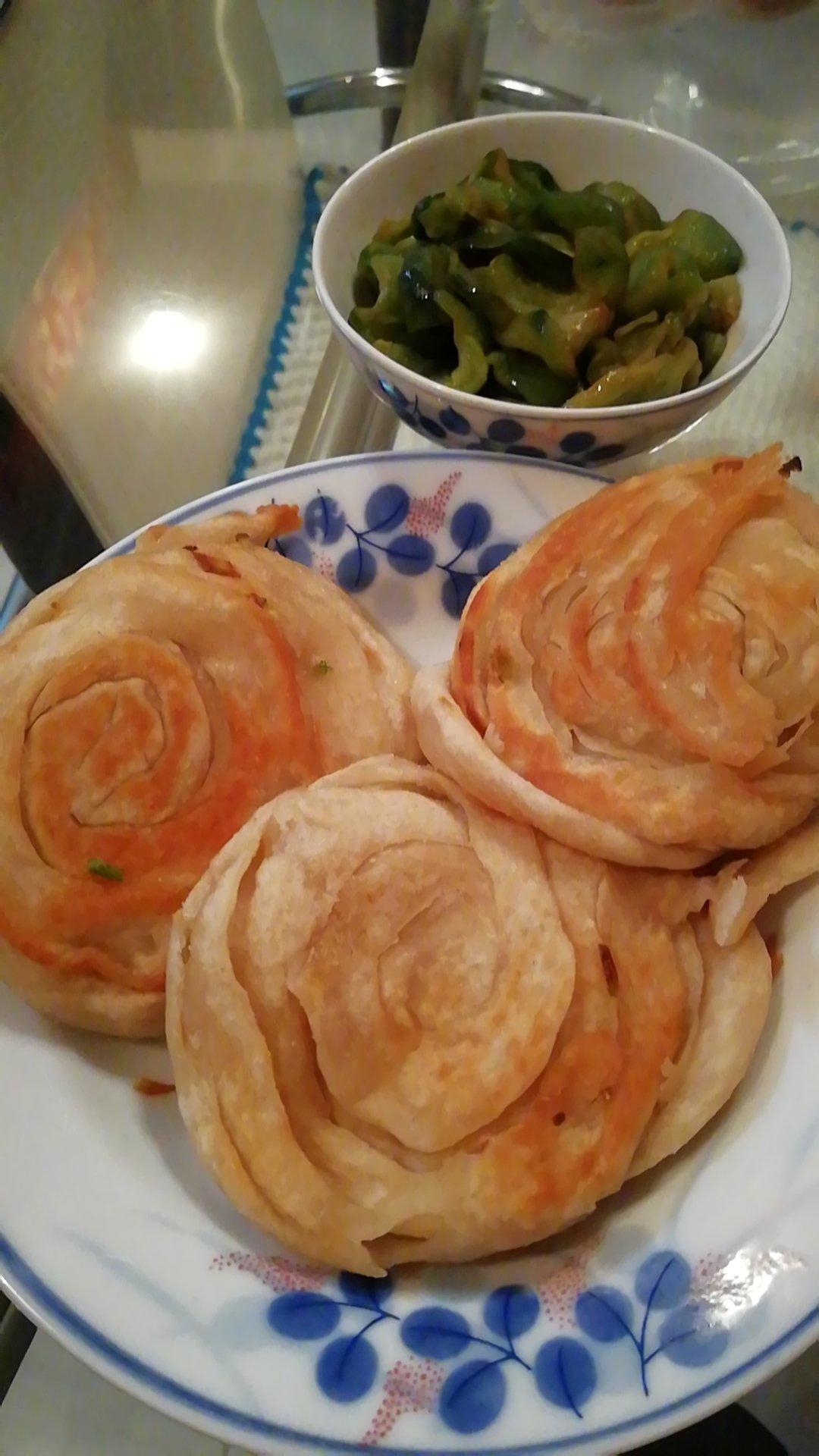 饺子皮盘金丝儿（盘丝饼)