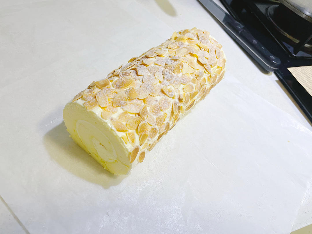 老式咸奶油杏仁蛋糕卷