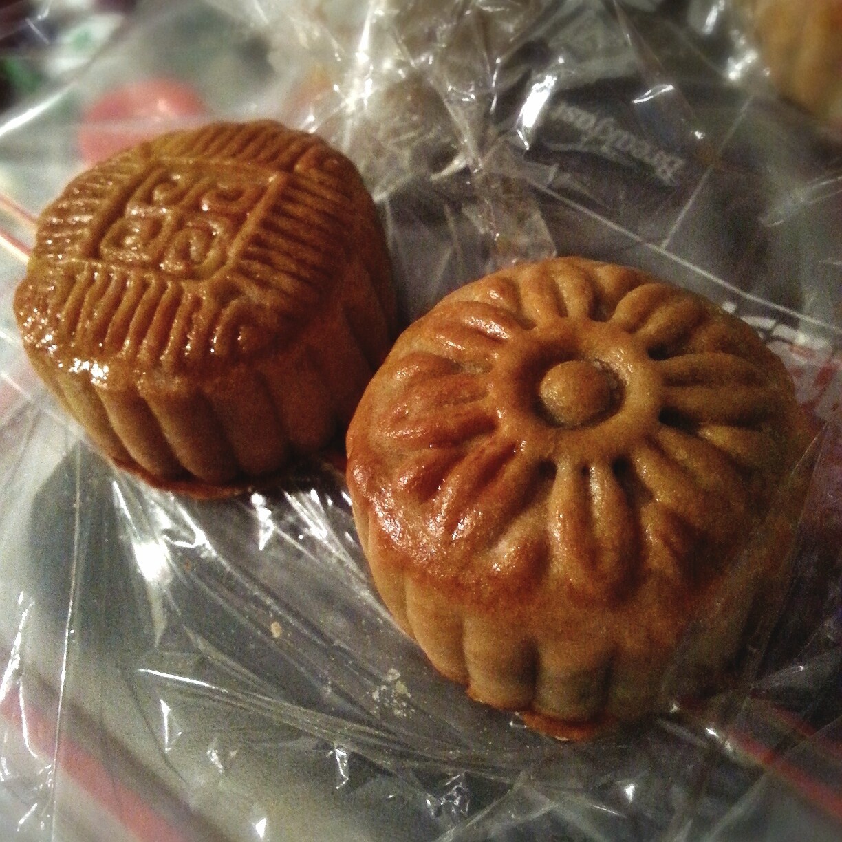 广式月饼.莲蓉蛋黄月饼--广式饼皮制作方法详解及咸蛋黄的处理