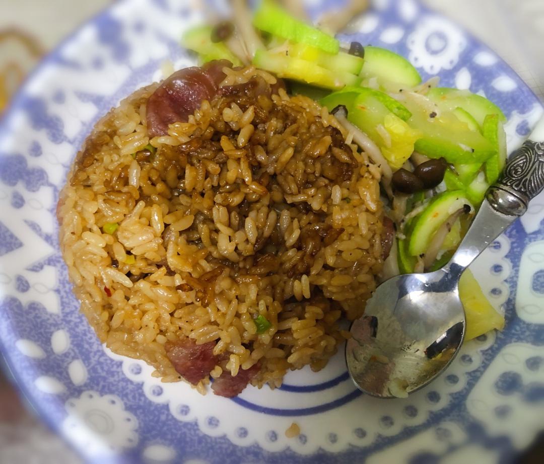 邱莹莹的腊肉饭（电饭煲版）