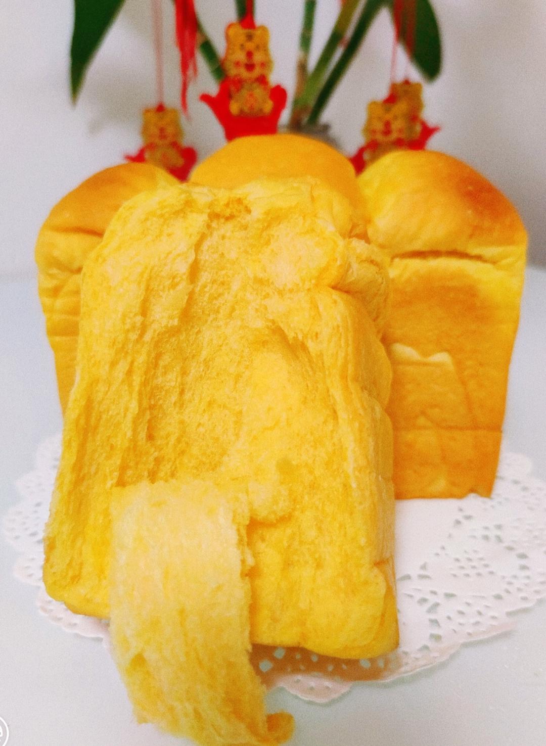 液种南瓜吐司&南瓜排包