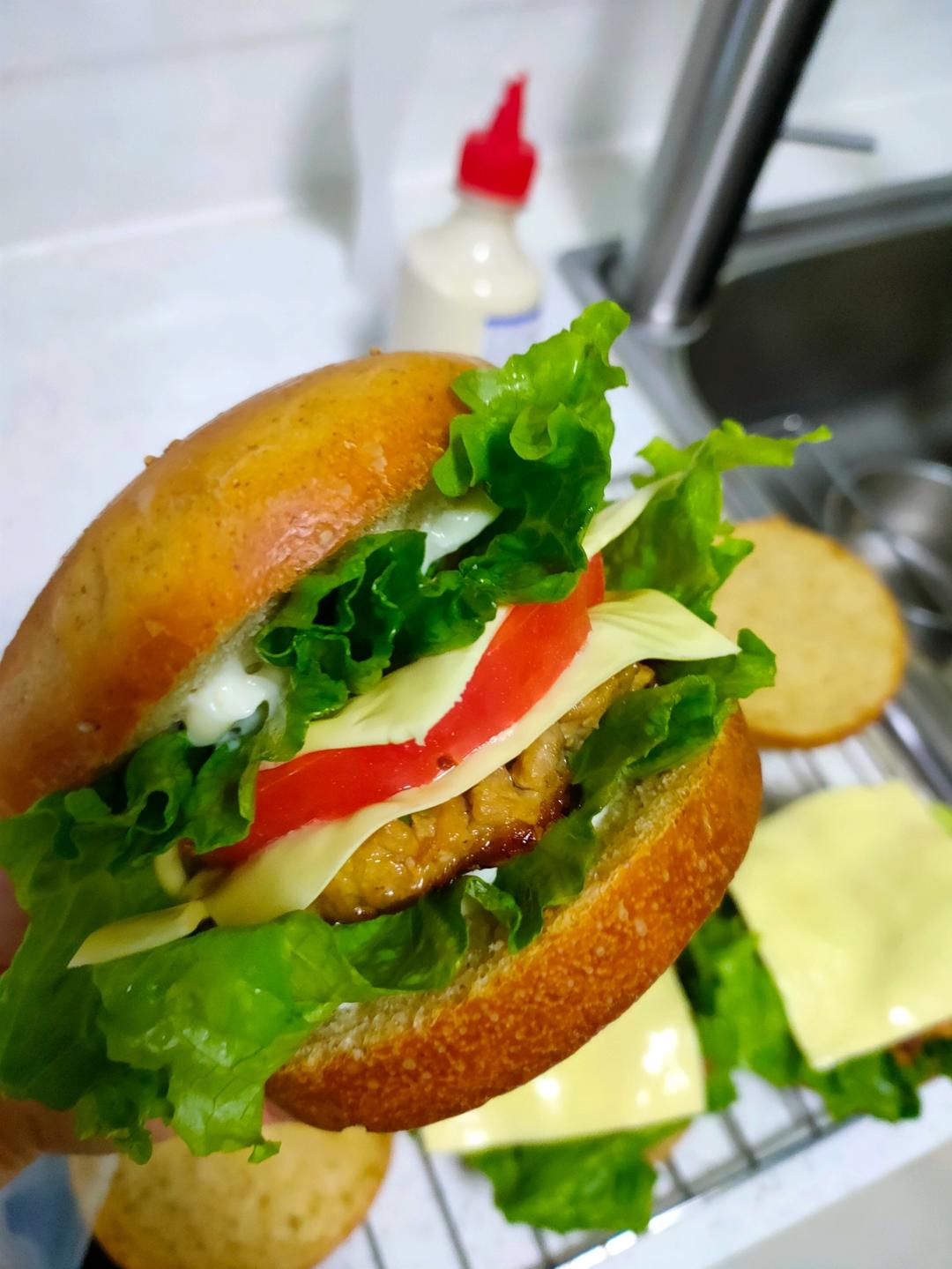 不输给牛肉的猪肉汉堡肉饼