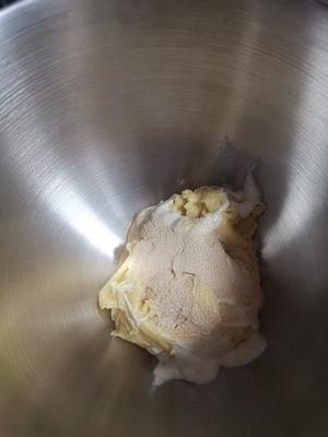 普通面粉做超松软吐司的做法 步骤7
