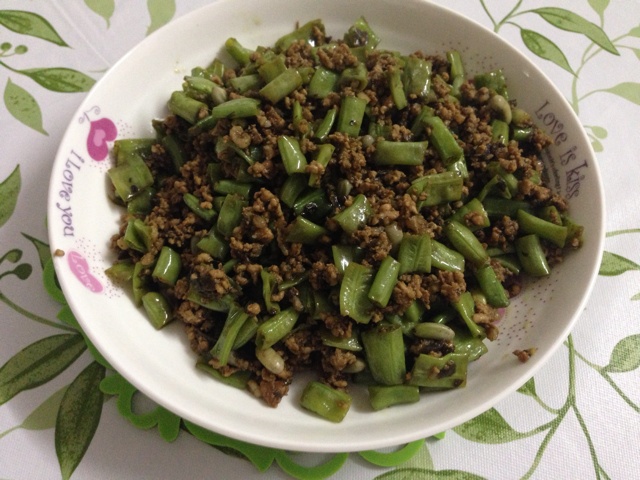 榄菜肉末四季豆