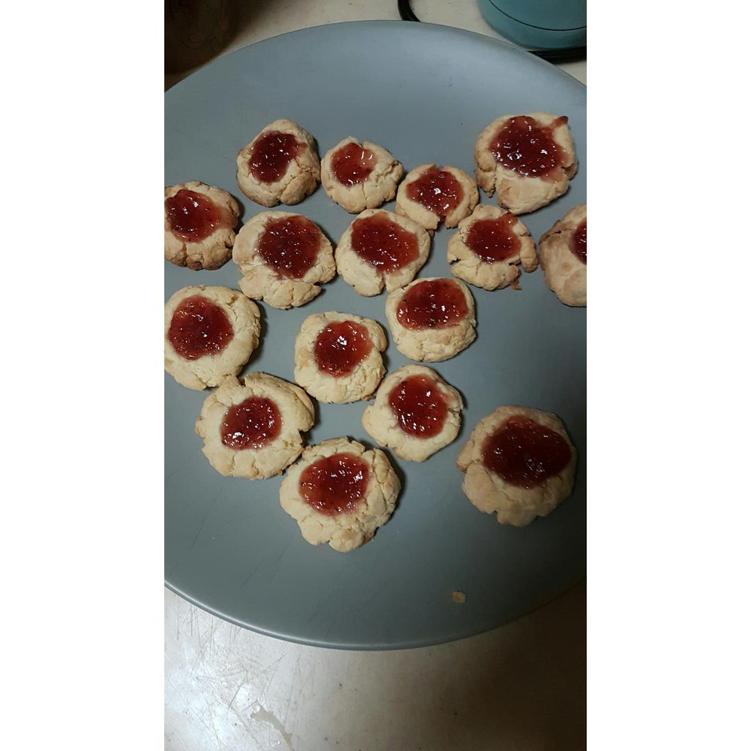 特浓奶香果酱酥饼