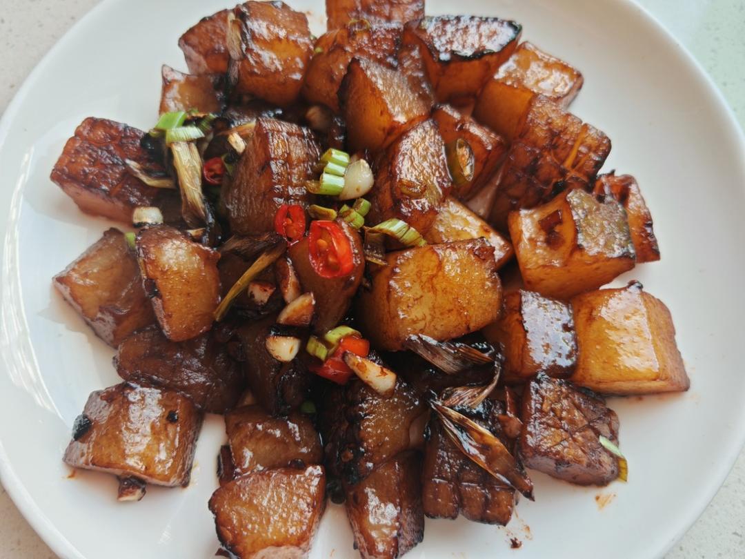 红烧冬瓜最完美做法，不加一滴水，瞬间秒杀红烧肉
