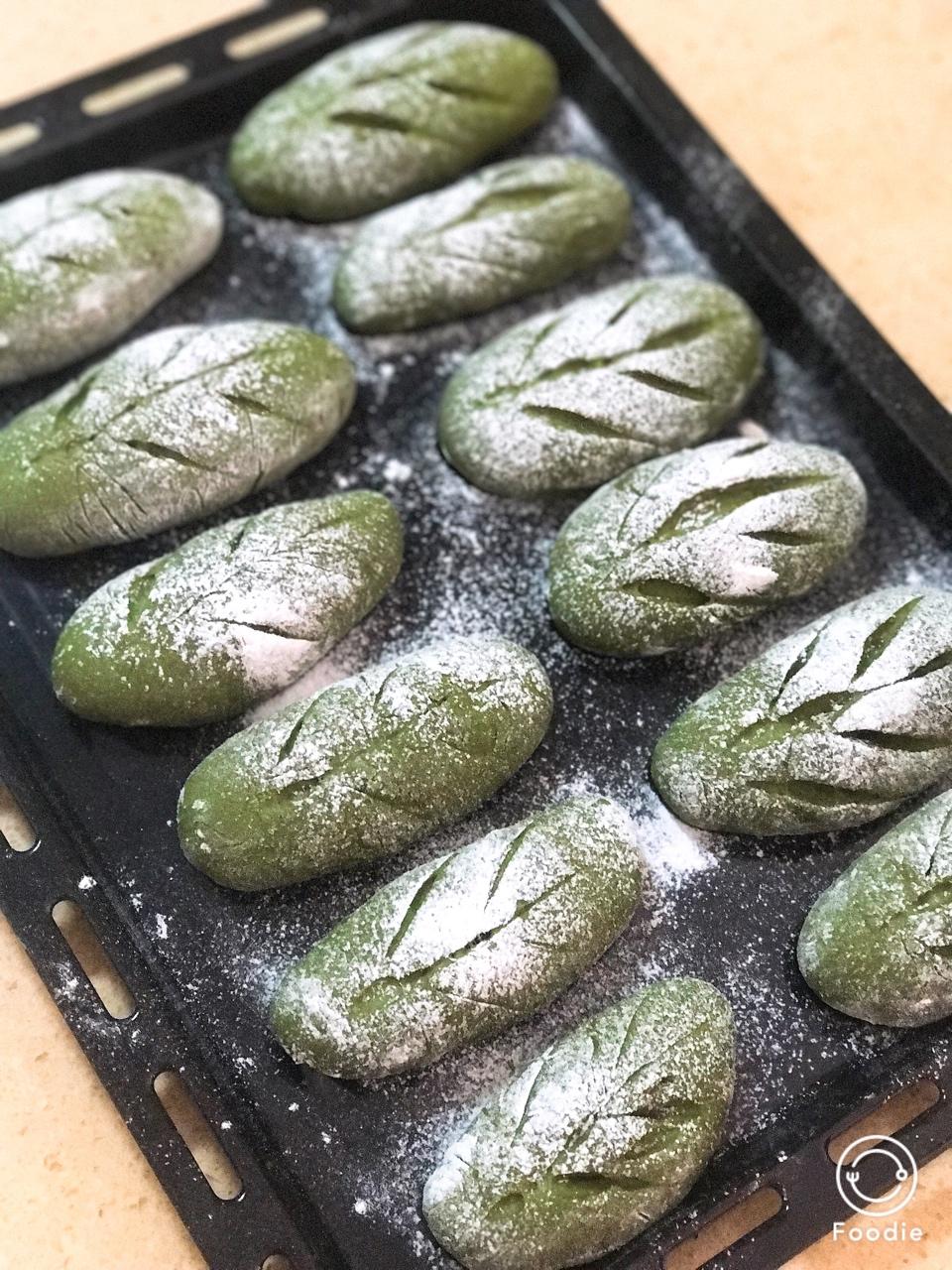 抹茶麻薯红豆软欧包