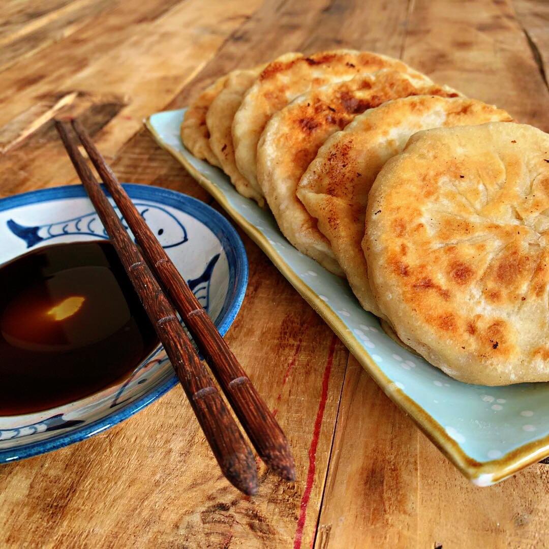 润肺养颜白萝卜绿豆粉丝馅饼