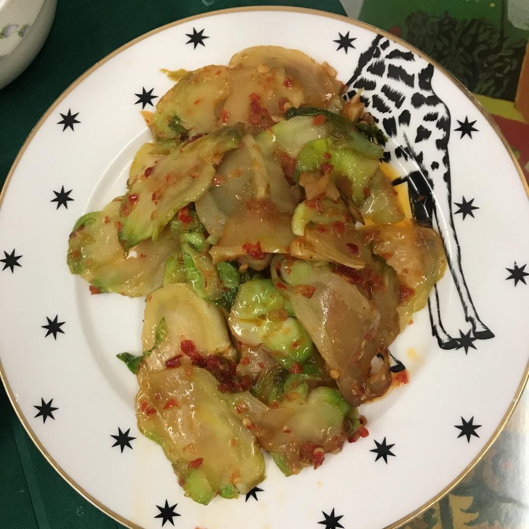 加油kiki做的剁椒小炒新鲜榨菜头(儿菜)