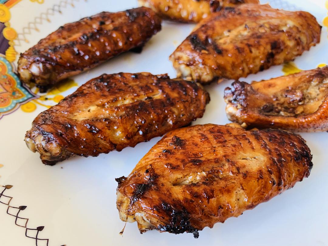 蜜汁烤鸡翅（腌制+进烤箱，和烤乳鸽一样就那么简单）