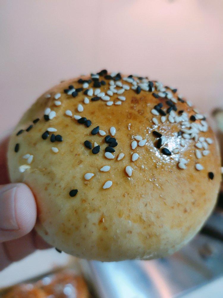 低脂健康的全麦小餐包（汉堡胚）