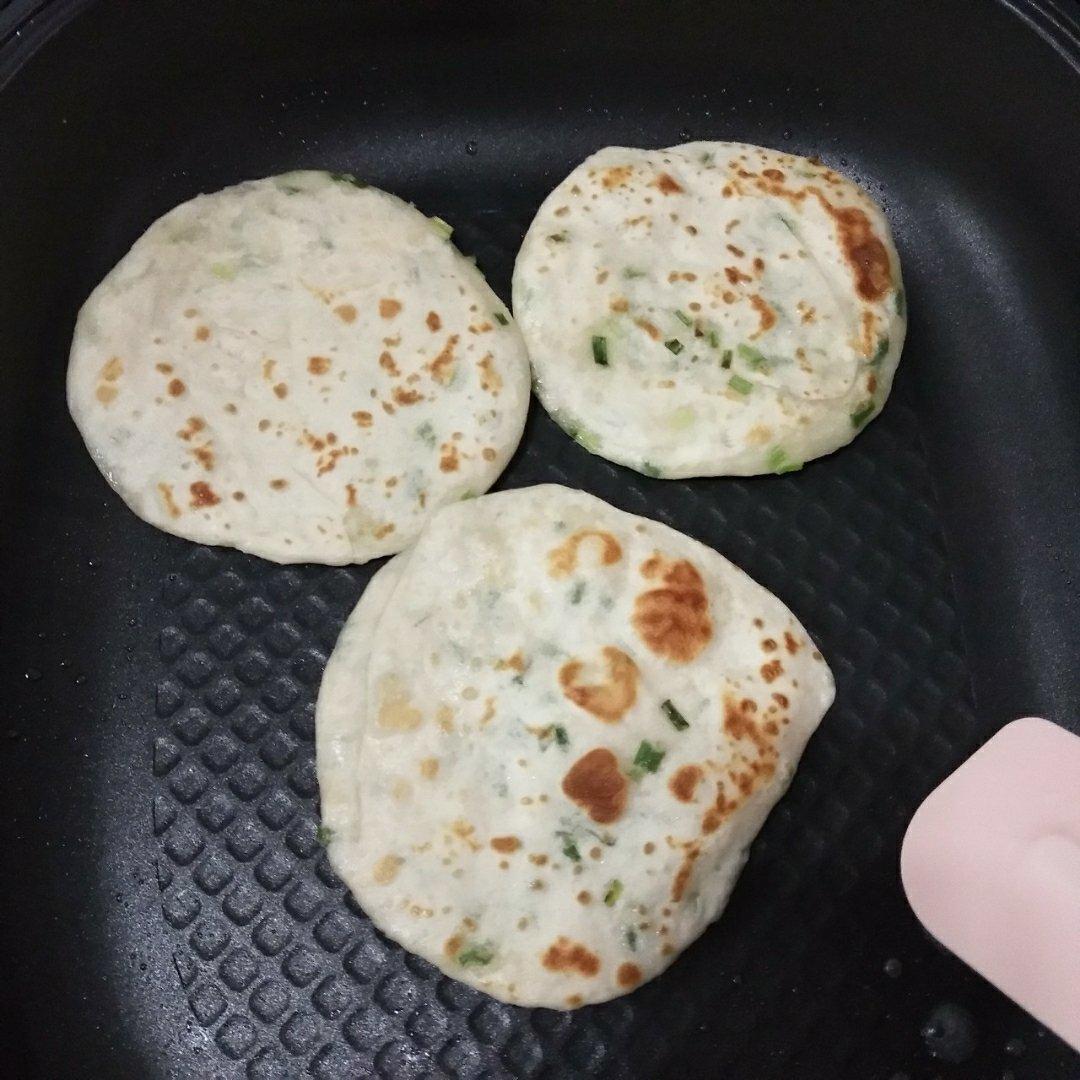 烫面葱油饼（家常简单版）