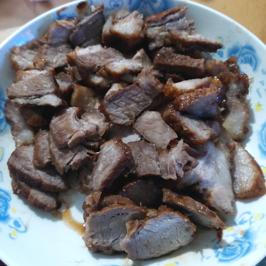 酱油卤肉