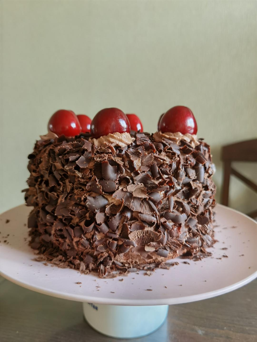 欲罢不能的巧克力三重奏—黑森林蛋糕