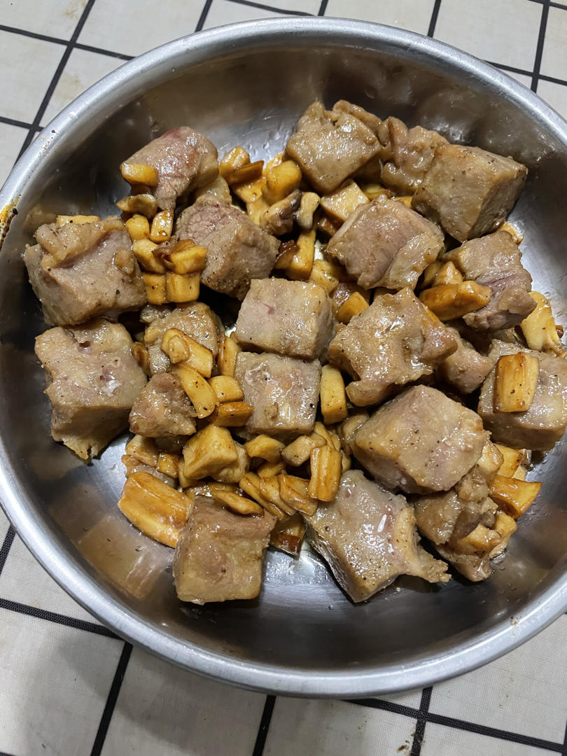黑胡椒杏鲍菇牛肉粒