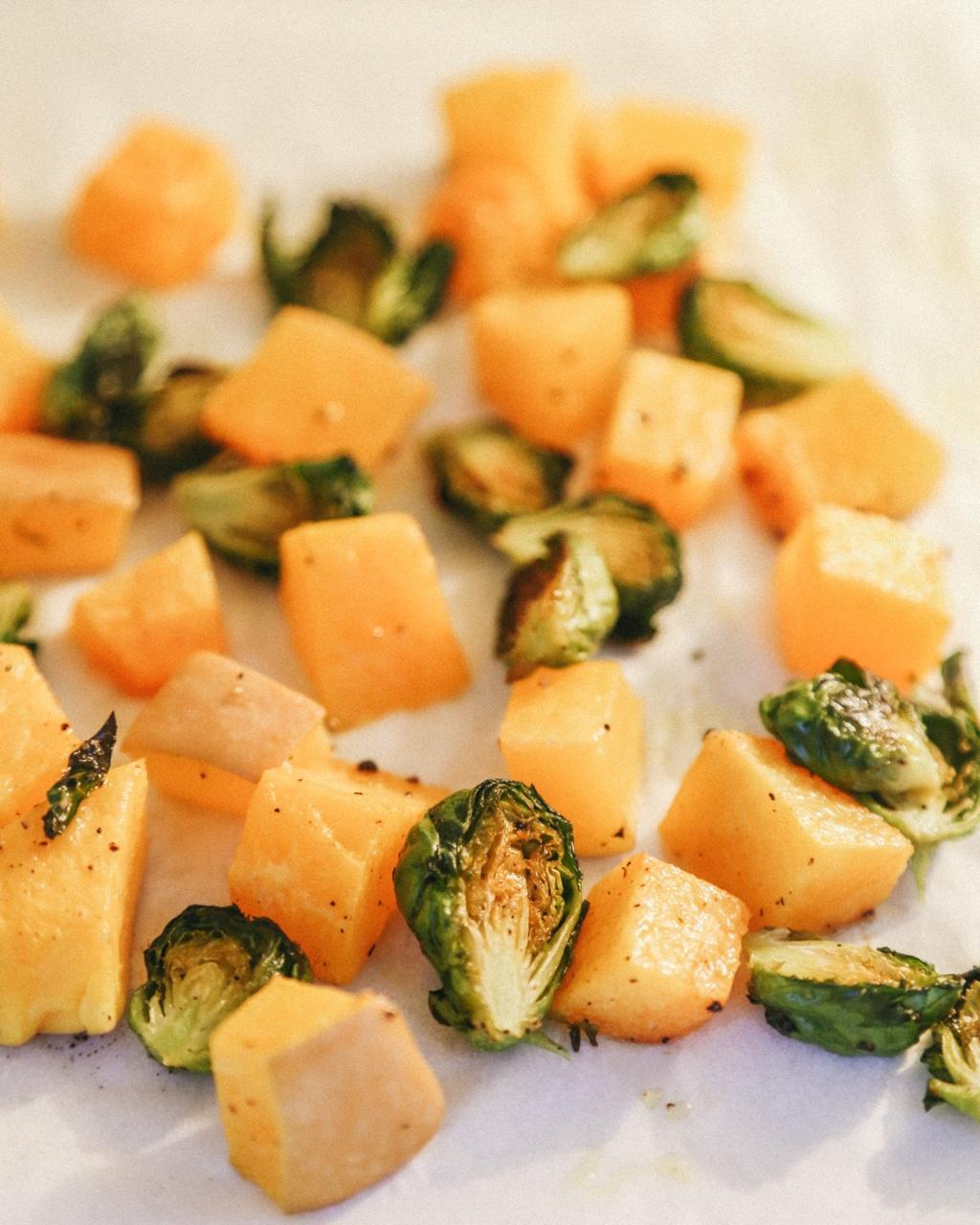 烤孢子甘蓝红薯沙拉