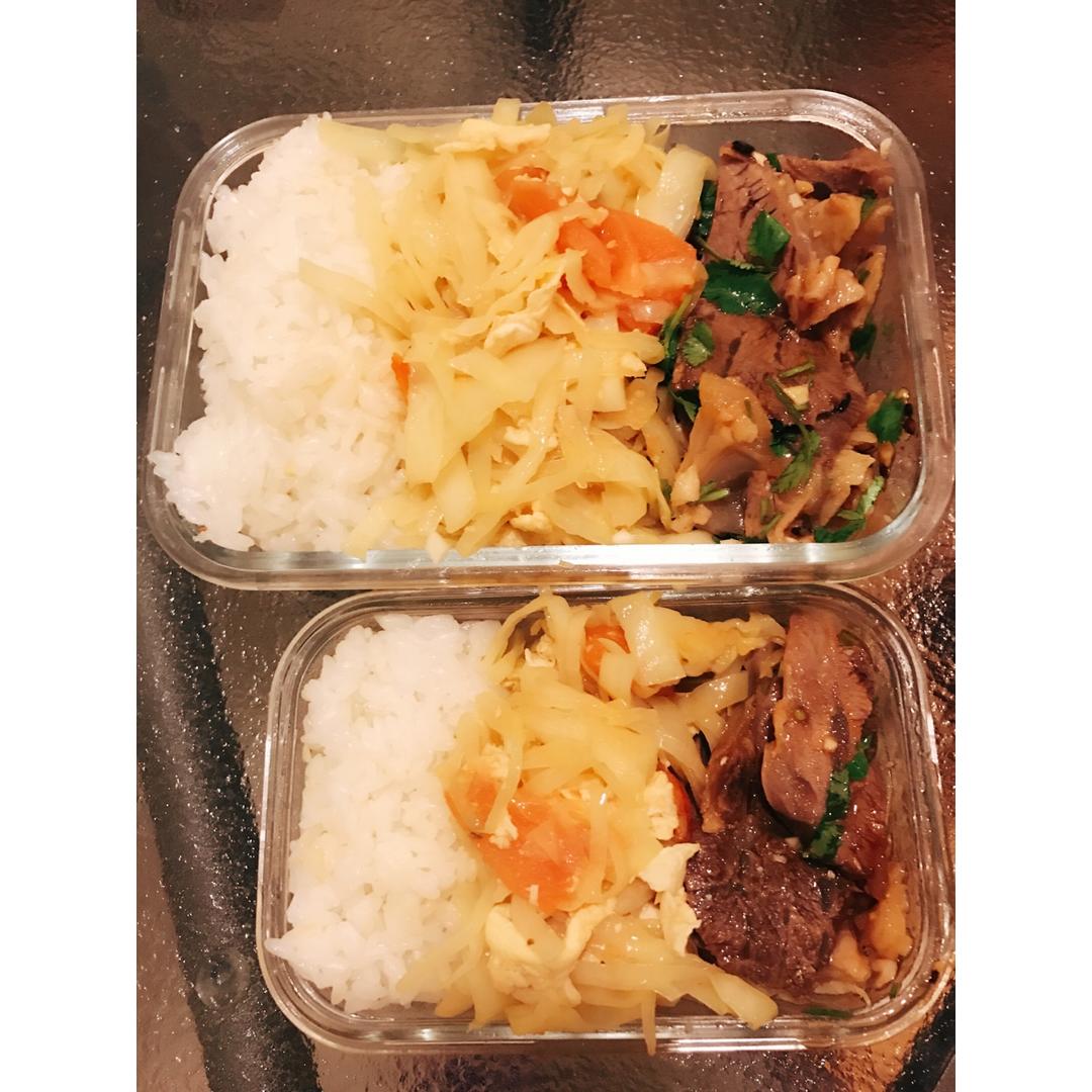 西红柿圆白菜炒蛋