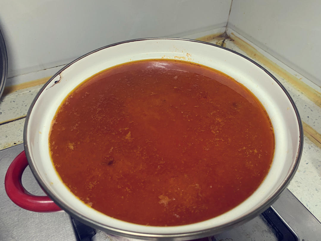 六颗番茄🍅火锅汤底