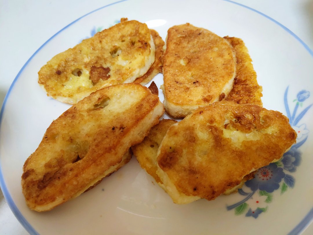 鸡蛋椒盐煎馒头片+自制中式汉堡