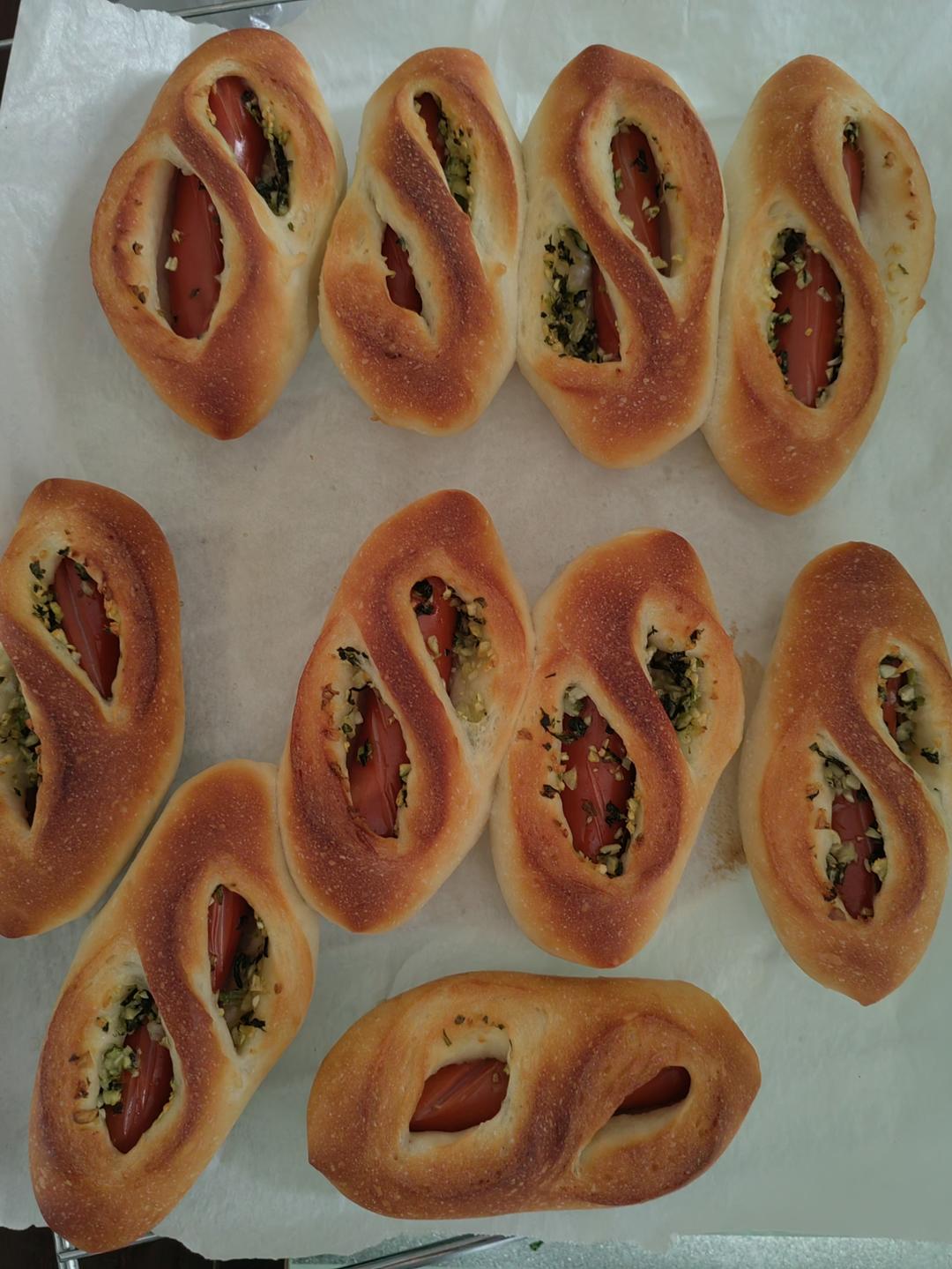 治愈甜腻的｜法式芥末籽香肠面包