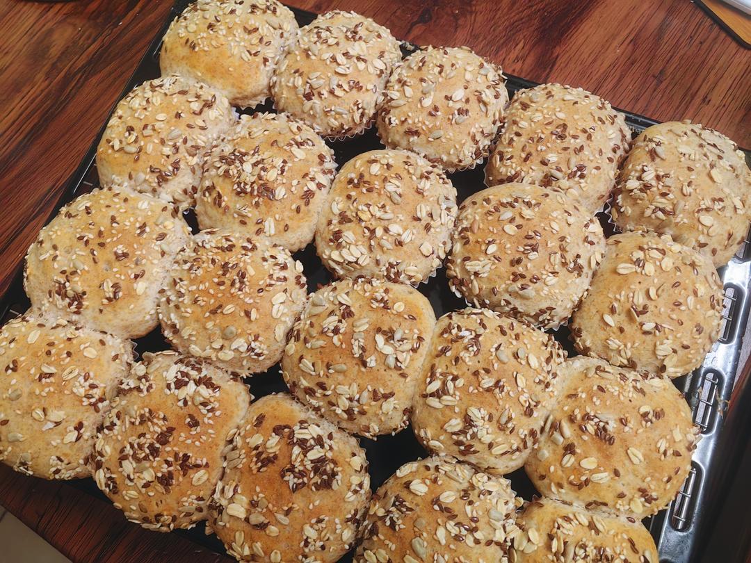 低油低糖杂粮全麦吐司，不需要面种直接法简单好做