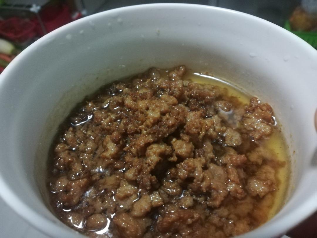 肉燥，拌面，做汤面，蒸豆腐都不错哦，上班族晚上做菜时将肉馅提前炒好，早上或者中午直接用就好了，方便快捷。