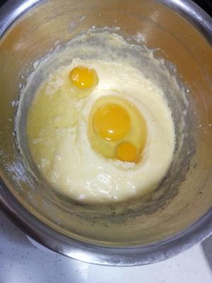 香酥脆鸡蛋卷(三能蛋卷模盒上的配方)的做法 步骤5