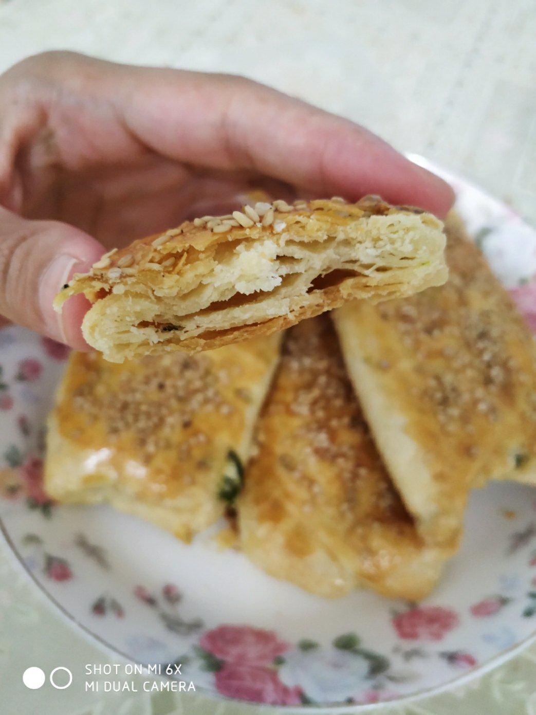 咸味牛舌饼~葱香芝麻小烧饼