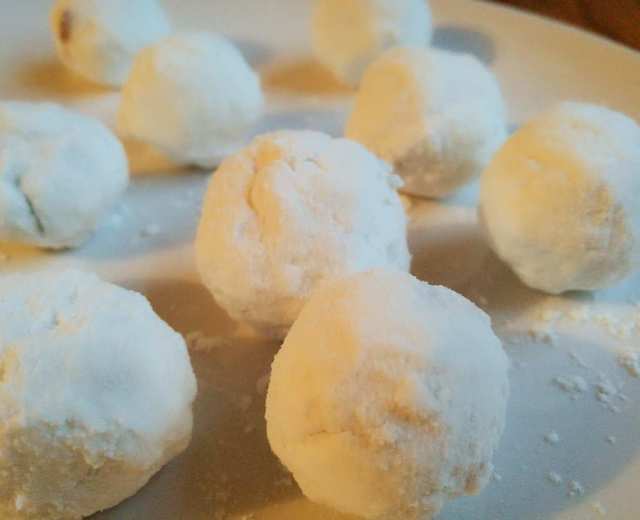 元霄(豆沙、黑芝麻、凤梨、花生、山楂)的做法