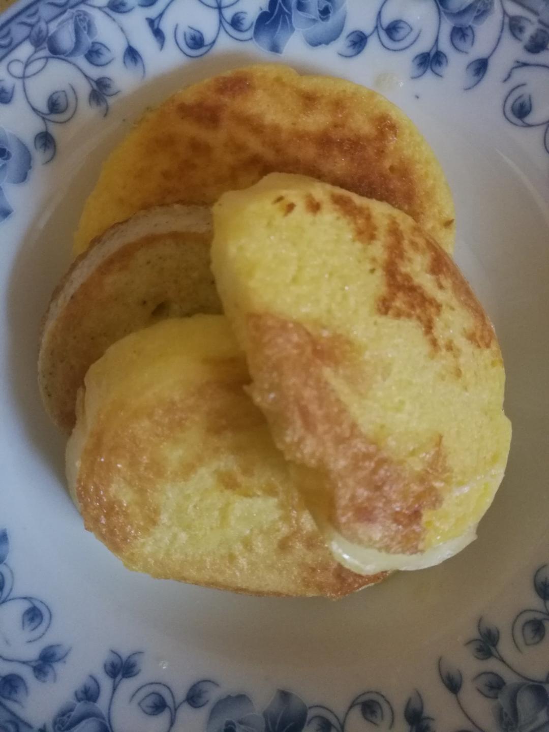 鸡蛋煎馒头片