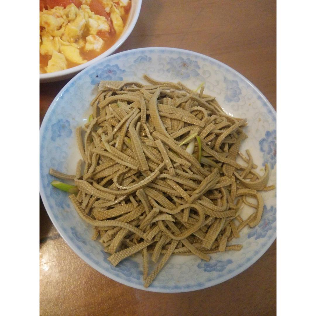 凉拌豆腐丝