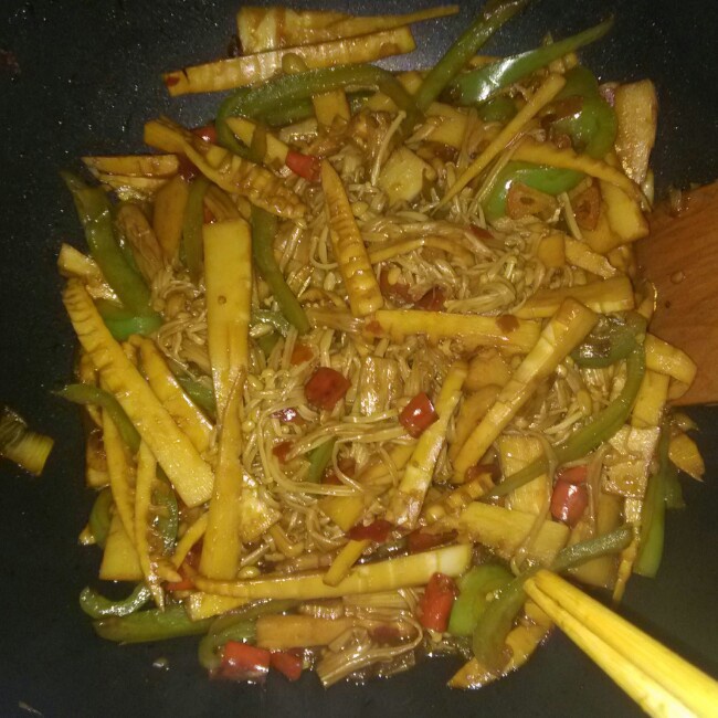鱼香金针菇