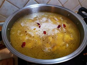 鲜松茸土鸡汤的做法 步骤4