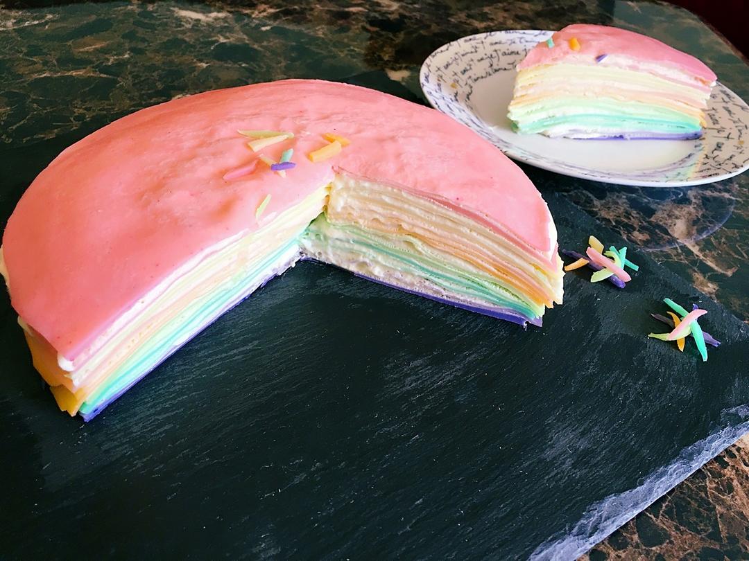 彩虹千层蛋糕
