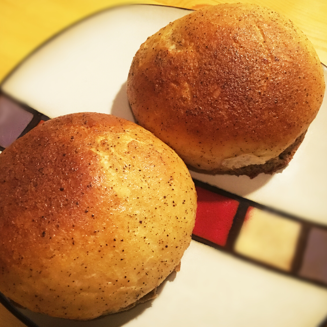 奔奔奔跑的红裙子做的香啡包